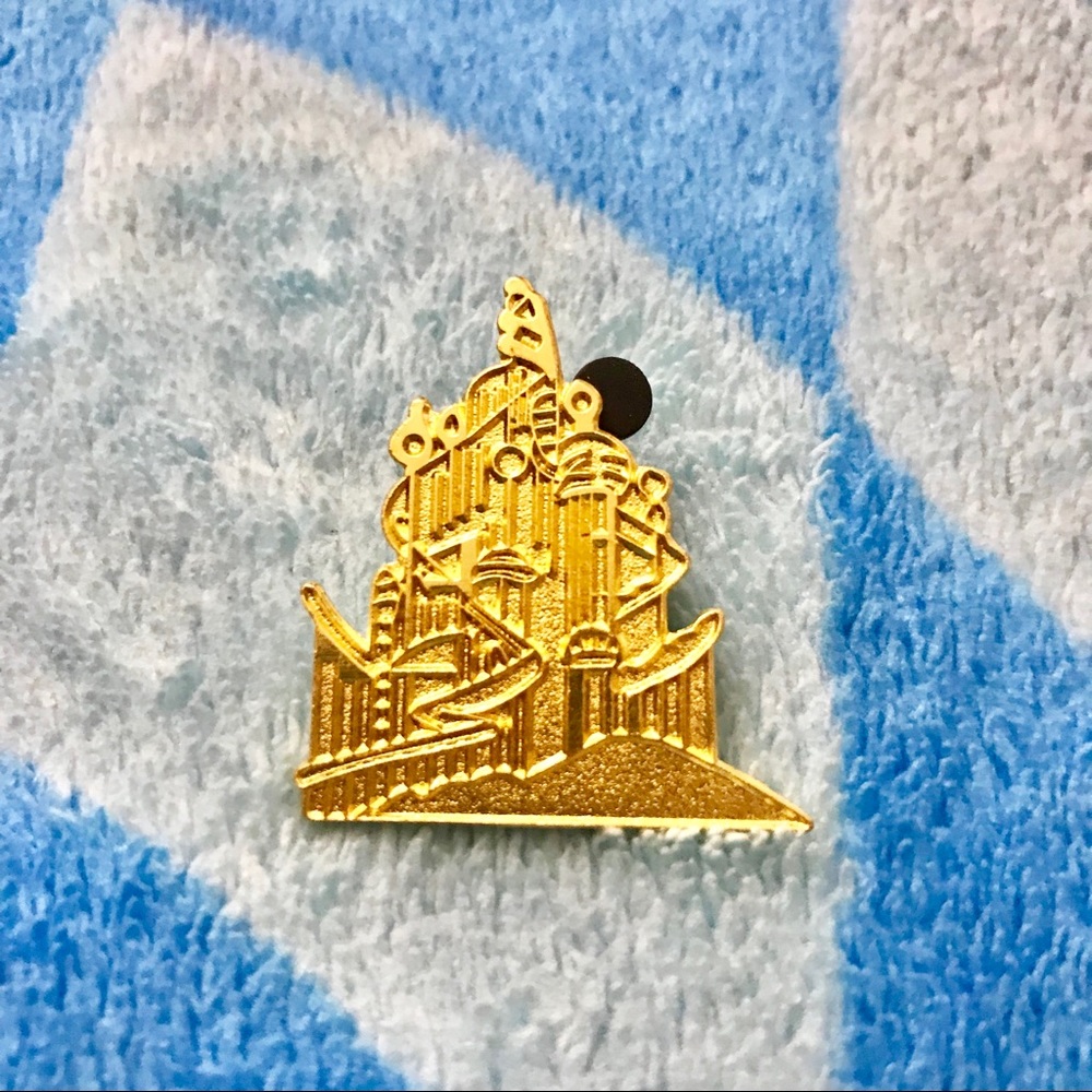 Triton And Ariel's Castle From The Little Mermaid Disney Pin